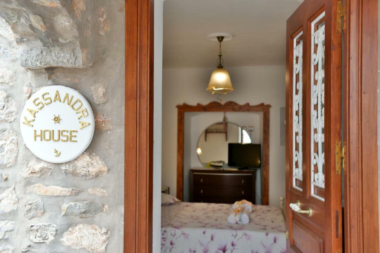 Kassandra House ไฮดรา ภายนอก รูปภาพ